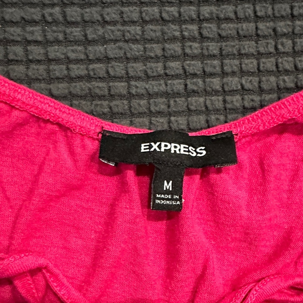 Express Women Pink Short Sleeve Blouse Tie Neck Top Size M - Picture 2 of 3